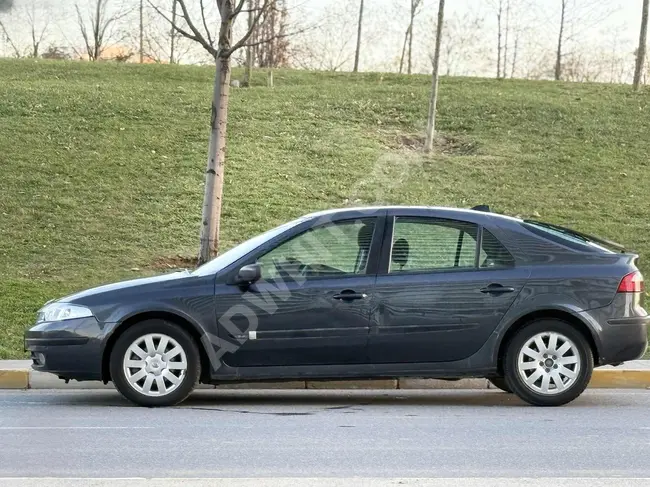 Renault LAGUNA 2: No changes, no paint.