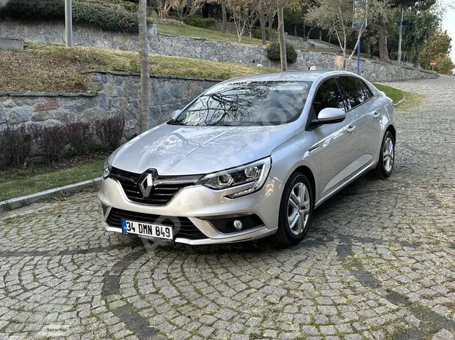 Renault Megane 1.3 tce... Sıfır kavrama ,otomatik ,Tesla ekran.