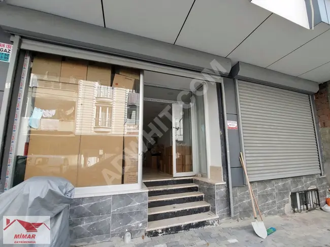 A shop with a storage area of 150 m2 within a new building located in the BAĞCILAR MAHMUTBEY area.