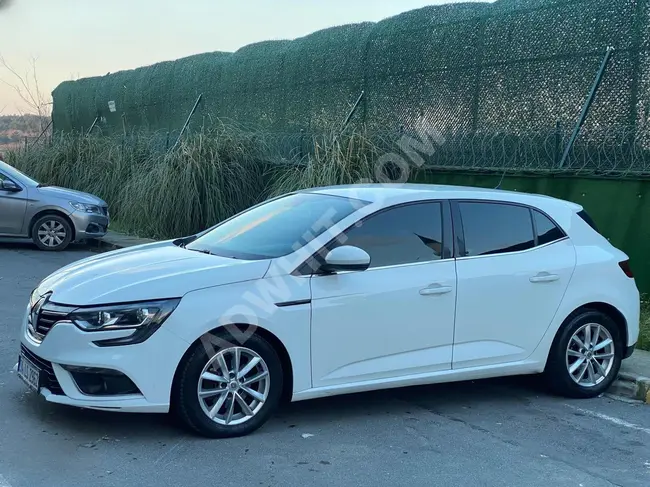 RENAULT MEGANE 1.5 DCI Car Model 2017