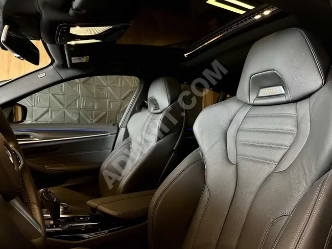 BMW 520i M SPORT model 2023 - M5 Seats