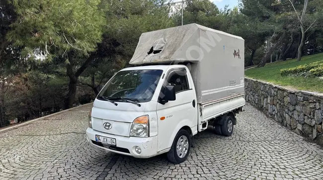 Hyundai H100 ... düşük km , değişen boya yok ...