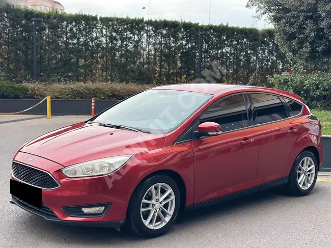 FORD FOCUS 1.6 car, 2015 model, automatic gasoline with a special color from FEREC MOTORS