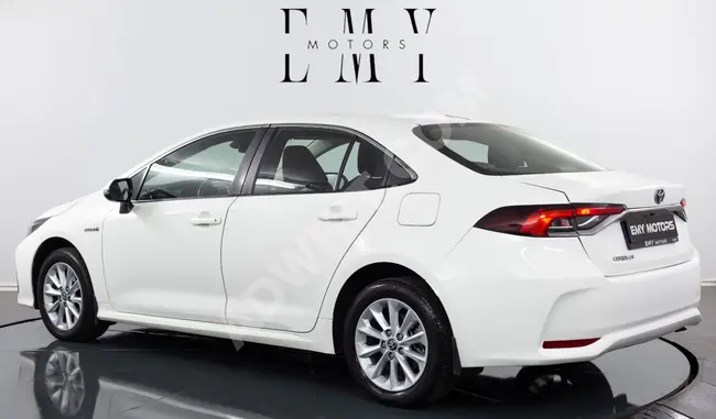 TOYOTA - موديل2021 COROLLA 1.8 - مصانة جيدا -بدون حوادث ولا متغيرات - من EMY MOTORS