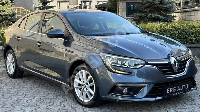 سيارة RENAULT MAGANE TOUCH موديل 2018 أوتوماتيك بمسافة 150 ألف كم