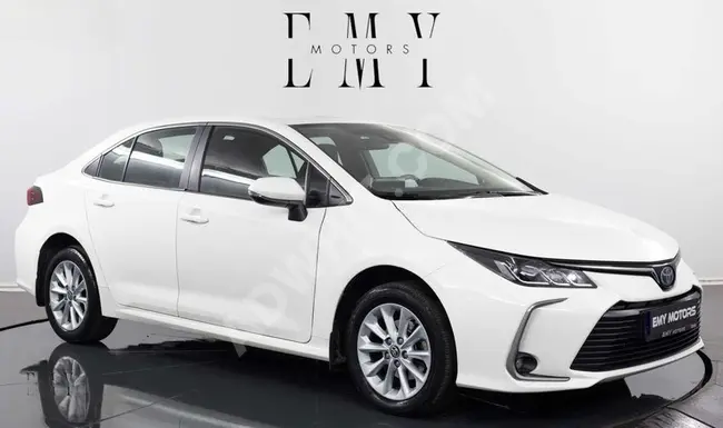 Toyota - موديل2021  COROLLA 1.8 HYBRİD DREAM - مصانة جيدا بدون متغيرات ولا حوادث - من EMY MOTORS