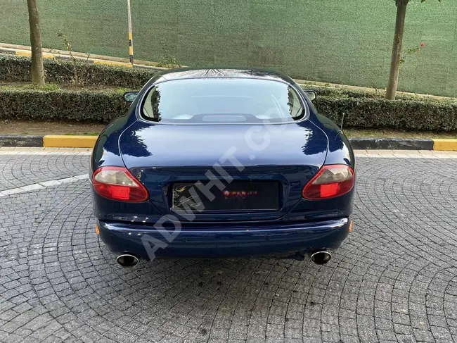 "UNIVERSAL MOTORS" 1997 JAGUAR XK8 4.0 OTOMATIK