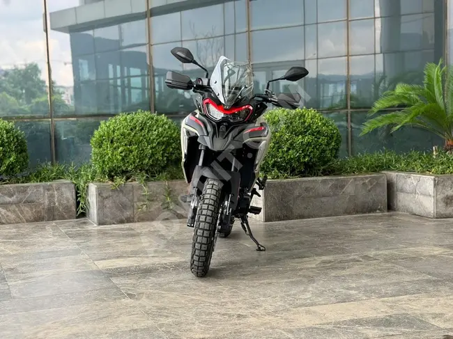 BENELLİ TRK 702X مع حقيبة, بسعر خاص للدفع النقدي - BORA MOTOR KARTAL