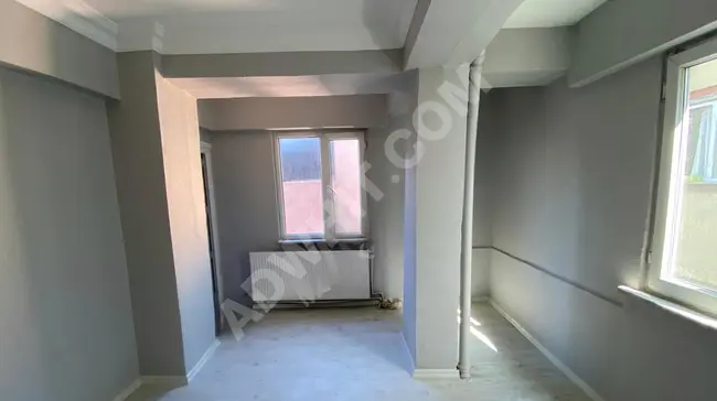 HALKALI NAYMAN'DA 2+1 KULLANIŞLI DAİRE