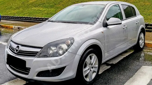 Opel - موديل 2013 -  ASTRA 1.6 EAYSTRONIC - بدون عيوب