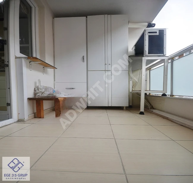 CADDE ÜZERİ İSKANLI AİLE BİNASINDA MASRAFSIZ 2+1 BALKONLU DAİRE!