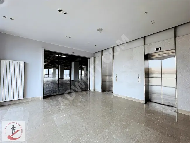 For rent, Grade A commercial building with direct entry floors covering an area of 3275 square meters.