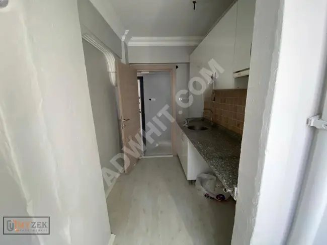 HALKALI NAYMAN'DA 2+1 KULLANIŞLI DAİRE