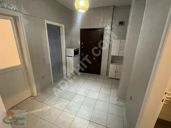 A new 1+1 apartment inside with an area of 65m² on FIRIN Street in Bakırköy Yenimahalle.