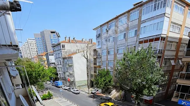 Bakırköy Yenimahalle İSTANBUL cd. Üzeri 2.kat 2+1 100m2 ŞIK..