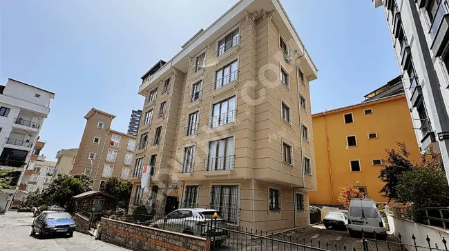 A spacious 3+1 duplex apartment with island views for sale in KARTAL, PETROLİŞ neighborhood.