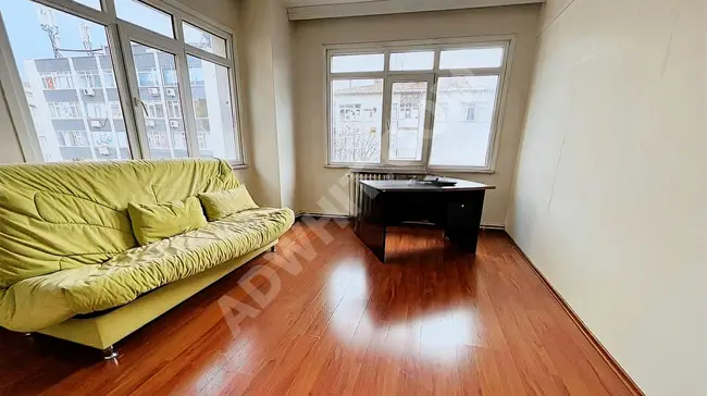 Spacious 2+1 apartment, 3 minutes to MARMARAYA from PARLAK in the center of ÜSKÜDAR