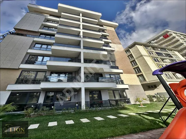 A very luxurious apartment within a complex in BEYLİKDÜZÜ near the metrobus