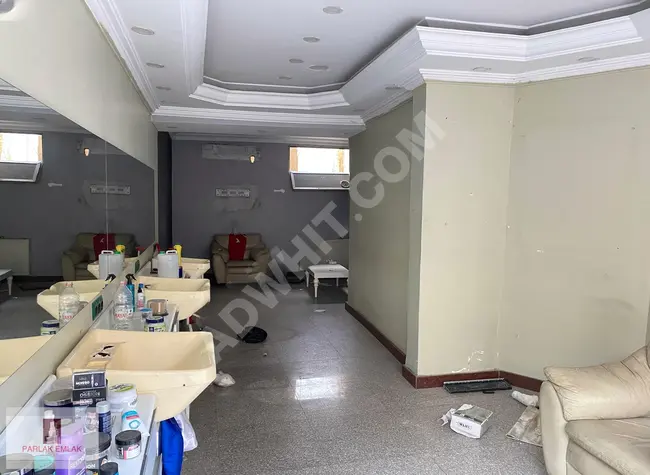 Üsküdar Tam Çarşının Göbeğinde 45m² Depolu Dükkan Fırsat