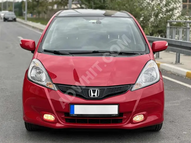 AUTO BEDİR'DEN 2012 MODEL HONDA JAZZ CAM TAVANLI