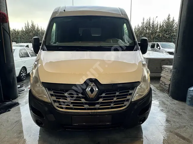 RENAULT MASTER عداد  157.000 كم  ذات  عجلات  مزدوجة بطول 17 مترًا من AUTO BEDİR