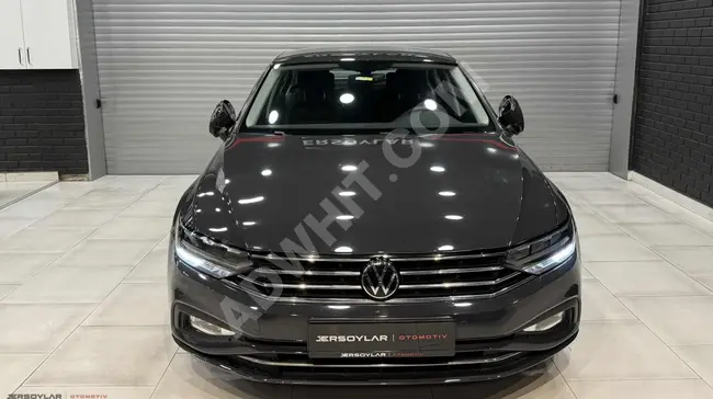 سيارة VOLKSWAGEN PASSAT موديل 2021_فقط 60.000 كم_بدون طلاء_مكيف جديد_شعار جديد_كار بلاي