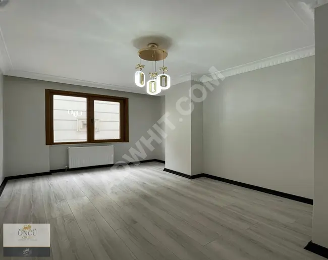 Luxurious 2+1 apartment for sale, 10 minutes away from the metrobus from ÖNCÜ.