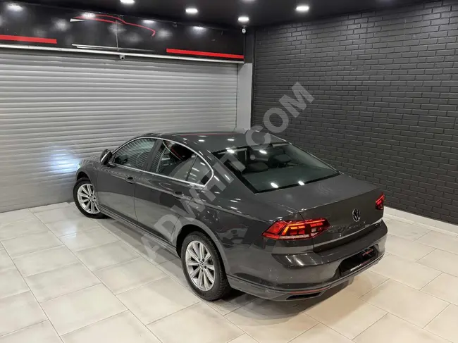 سيارة VOLKSWAGEN PASSAT موديل 2021_فقط 60.000 كم_بدون طلاء_مكيف جديد_شعار جديد_كار بلاي