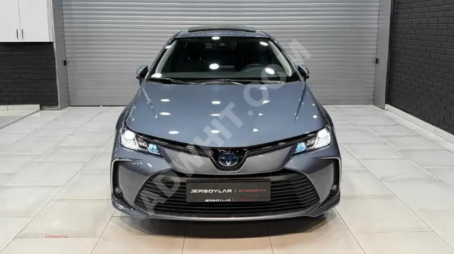 سيارة COROLLA  موديل 2021_فقط 42.000 كم_فتحة سقف _دخول بدون مفتاح_كاميرا خلفية