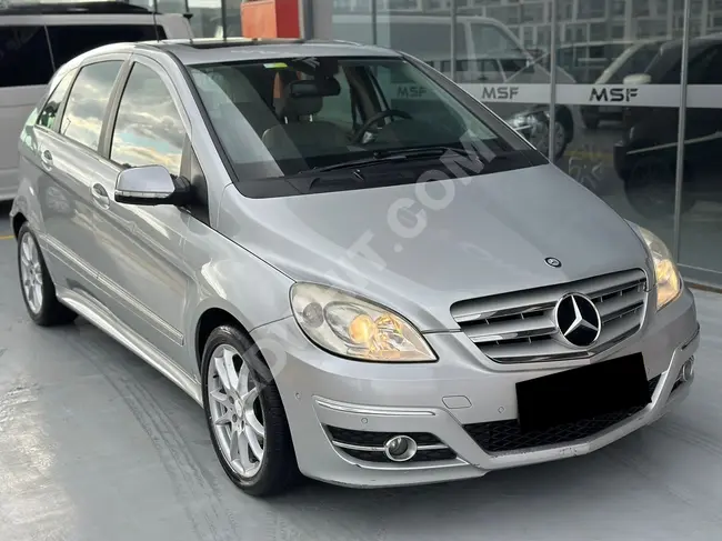 سيارة  MERCEDES B160 SPORT  موديل  2011 179000 كم، رياضي  سقف زجاجي   أوتوماتيك