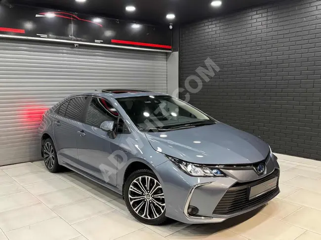 سيارة Toyota Corolla موديل 2021 بدون طلاء 66.000 كم فتحة سقف دخول بدون مفتاح رؤية خلفية