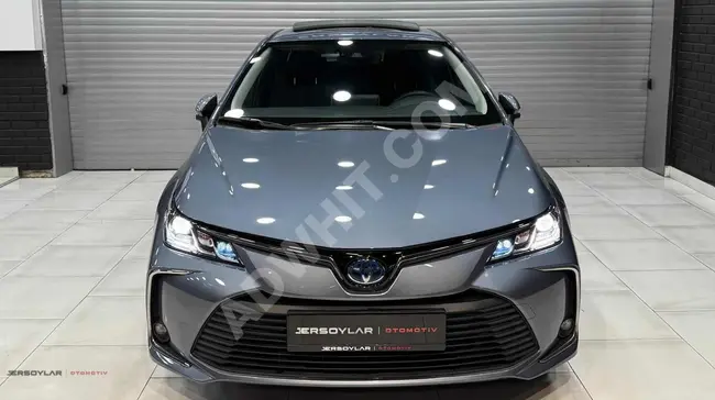 سيارة COROLLA  موديل 2021 بدون طلاء، 54,000 كم، فتحة سقف، متابعة المسار ، دخول بدون مفتاح