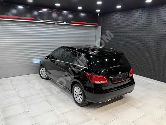 سيارة MERCEDES BENZ B   180D_1.5 موديل 2017 | 127.000كم |  | كاميرا خلفية | تشغيل بدون مفتاح