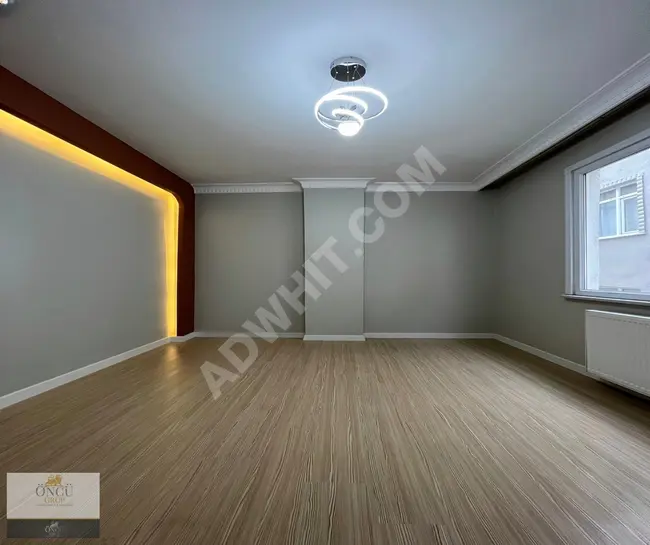 ÖNCÜDEN METROBÜSE 10 DAKİKA MESAFEDE AİLE APARTMANINDA 2+1 DAİRE