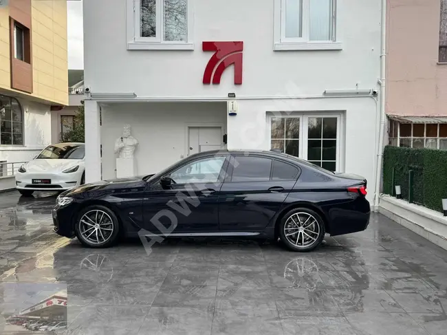 TÜRK AUTO 2023 BMW 5.20İ 50 TH YEAR M EDİTİON HATASIZ