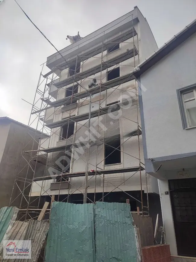 3+1 apartments on the middle floor for delivery within 3 months in DUDULLU MERKEZ - from YENİ