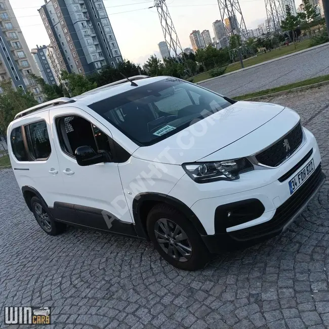 سيارة Peugeot RIFTER 1.5 موديل 2022 ريڤتر 1.5 بقوة 130 حصان  110.000 كم من WINCARS