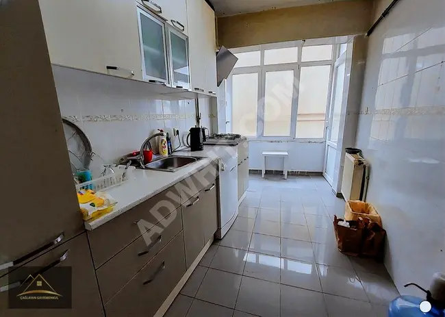 ÜSKÜDAR MERKEZ KONUMLU YATIRIMLIK 3+1 FIRSAT SATILIK DAİRE