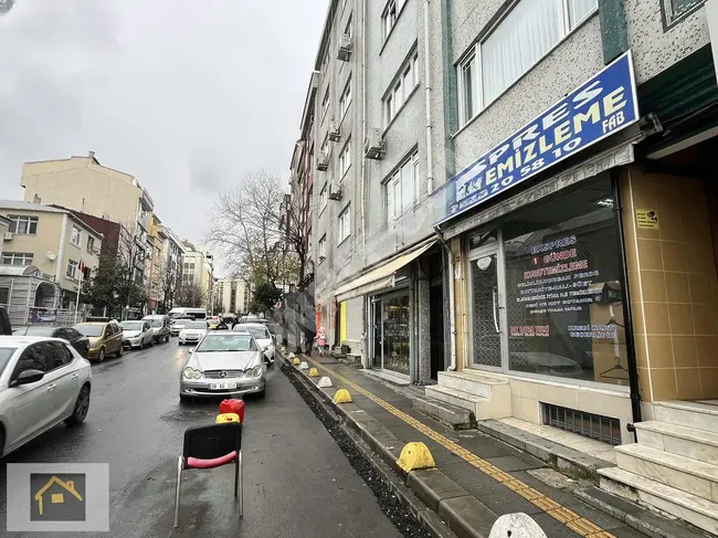 Commercial space for rent on HALİDE EDİP ADIVAR street from CADDE real estate office.