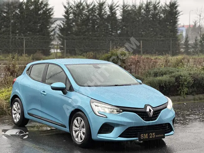 RENAULT CLIO with a down payment of 395,000 Turkish Lira and 6-month installments for the remainder from SM25 MOTOR'S