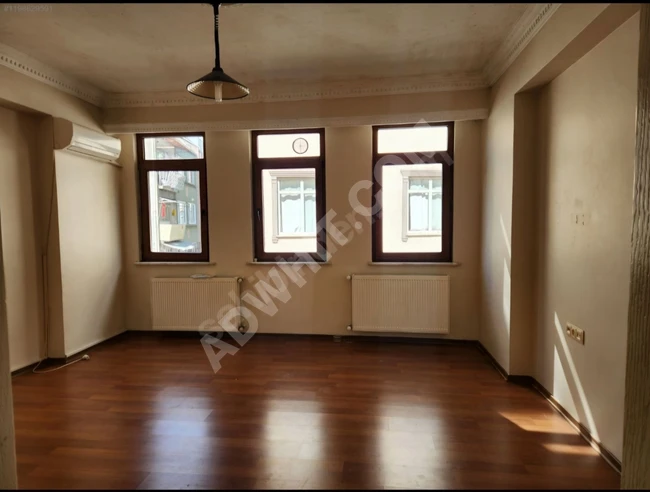 Apartment for rent, two minutes away from the tram in Fatih Çapa.