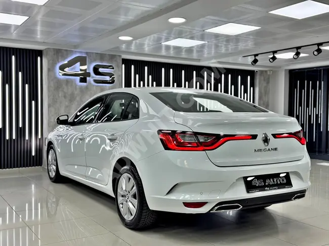 RENAULT MEGANE موديل 2021 JOY COMFORT EDC 1.5 BLUE DCI, بعداد 99.000 كم - 4S AUTO