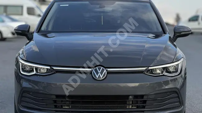 VOLKSWAGEN GOLF STYLE - بسقف زجاجي , هجينة ( كهرباء+بانزين) - من KARLIK AUTO