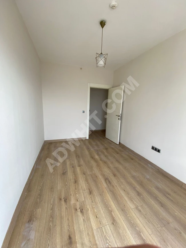 Esenyurt bölgesinde yıllık kiralık 2+1 daire - NLOGO Sitesi