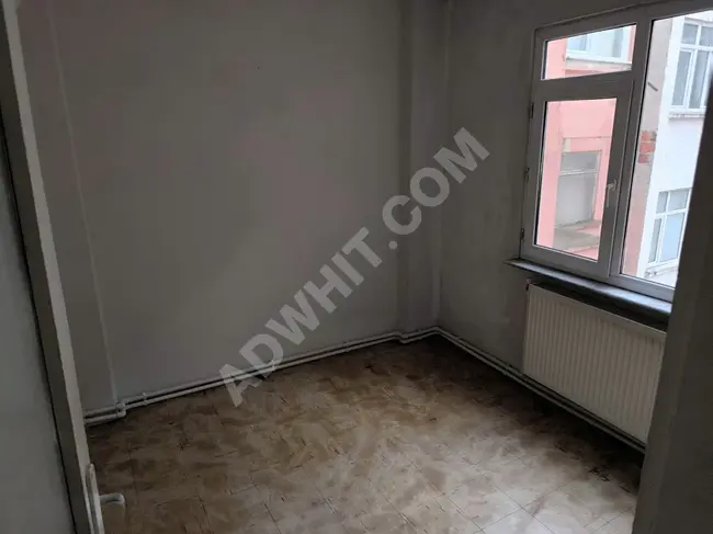 Apartment for rent in Sirinevler, 5 minutes from the metro and metrobus.