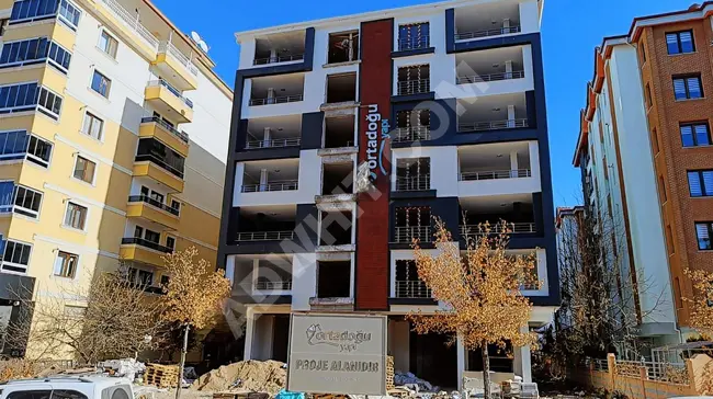 Luxurious 3+1 apartment, newly built, on the main street, on F. KAYAHAN BULVARI.