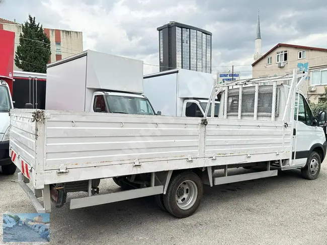 Clean, open box suitable for small trucks by VELİ KÖROĞLU