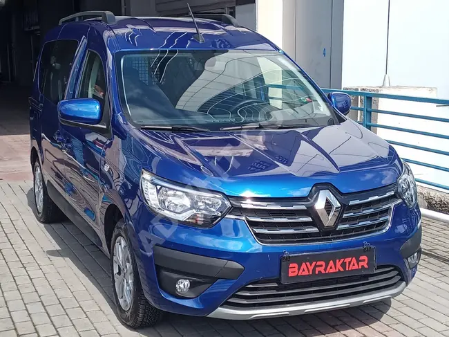 سيارة Renault EXPRESS 1.5 BLUEDCİ TOUCH موديل 2023  95 حصان بدون عيوب