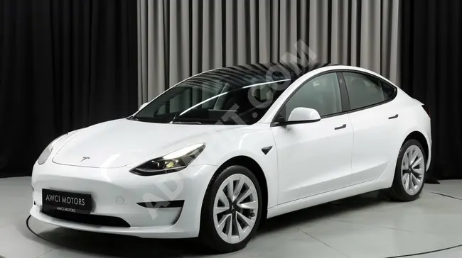 سيارة TESLA MODEL 3 LONGRANGE موديل 2022 مع ضمان الخدمة الإلكترونية منAWCI MOTORS