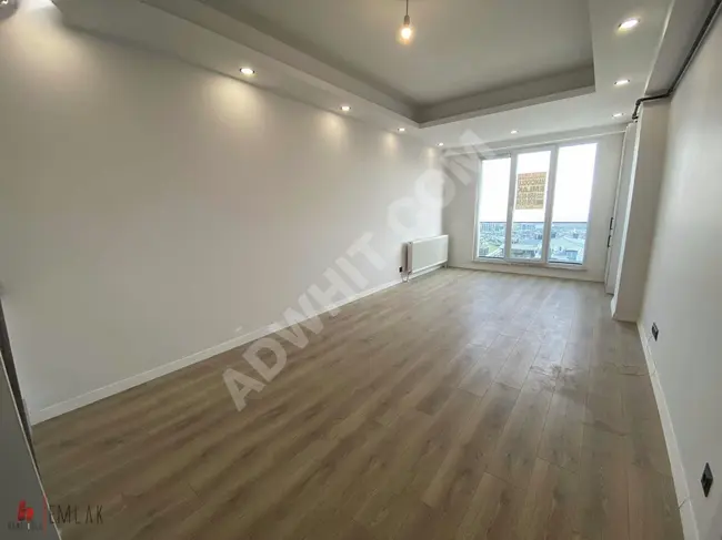 2+1 apartment for rent, in a new building, on the fifth floor, with an area of 95 square meters, in BEYLİKDÜZÜ YAKUPLU.